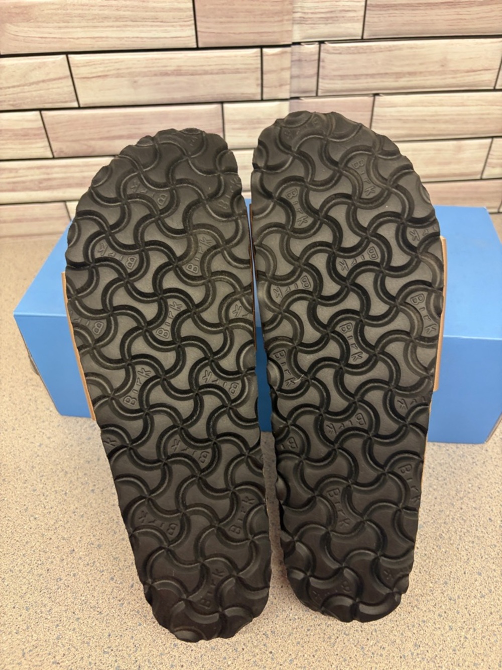 New Birkenstock Madrid BS Women’s size 38/7 US Copper New With replacement box - Picture 8 of 8